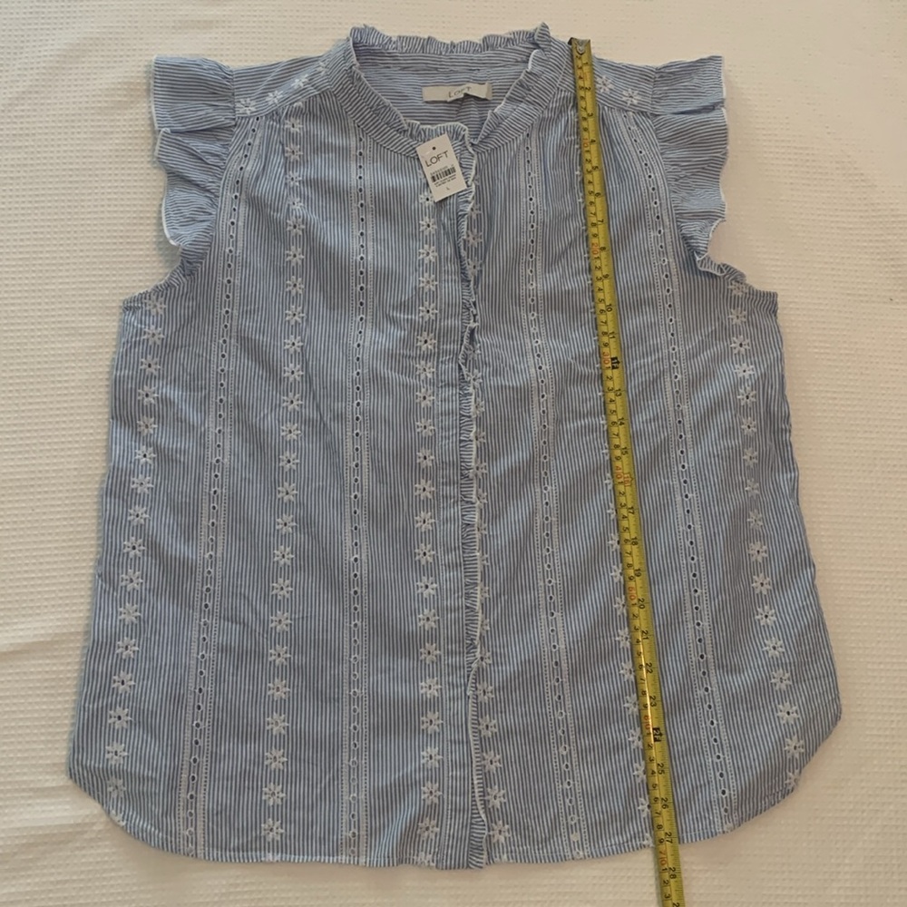 LOFT Women's Blue Eyelet Sleeveless Top size L - Picture 11 of 11